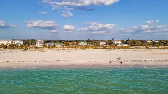 Image No.47-6 Bed Property for sale