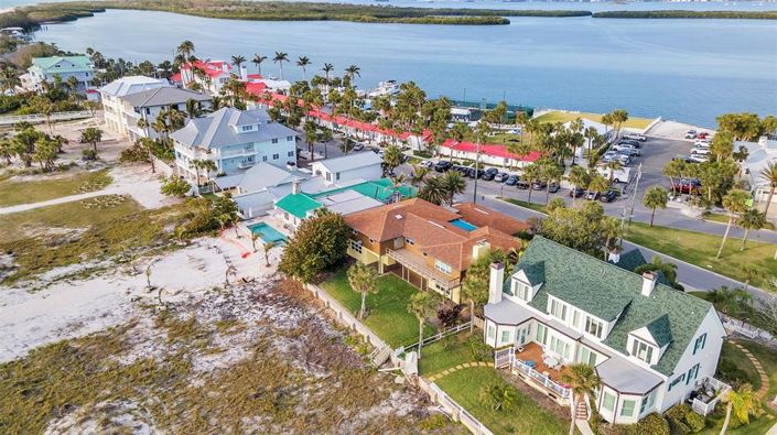 Image No.57-6 Bed Property for sale