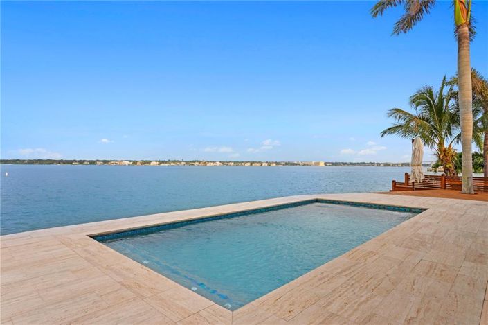 Image No.34-3 Bed Property for sale