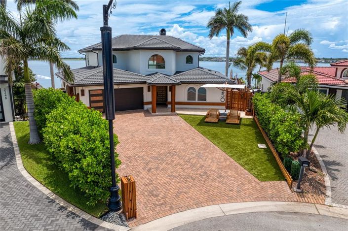 Image No.5-3 Bed Property for sale