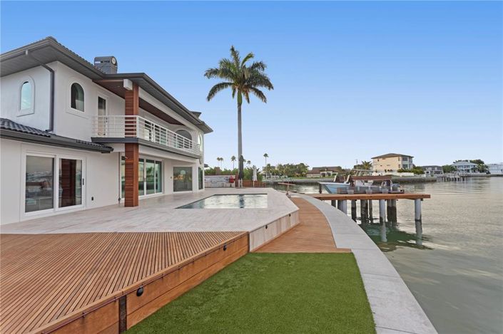 Image No.52-3 Bed Property for sale