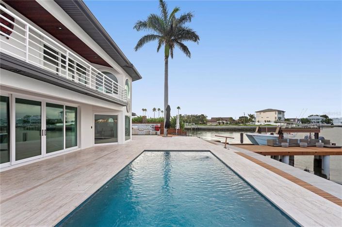 Image No.54-3 Bed Property for sale