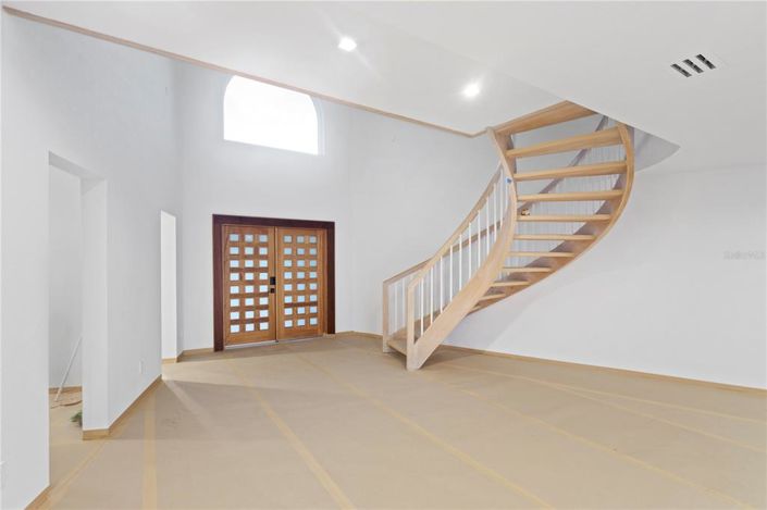 Image No.67-3 Bed Property for sale