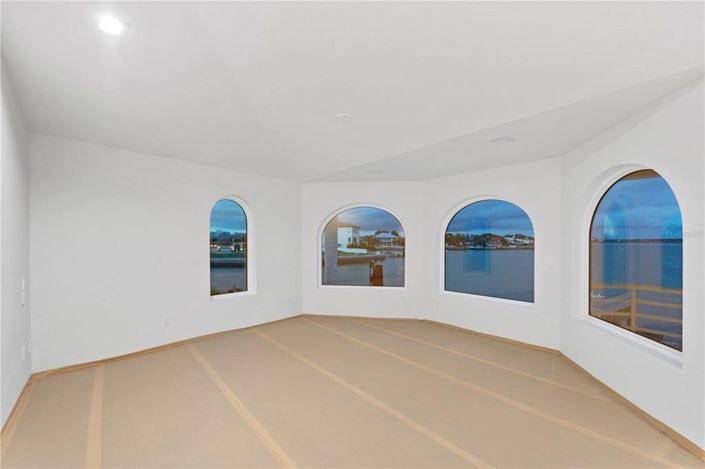 Image No.71-3 Bed Property for sale