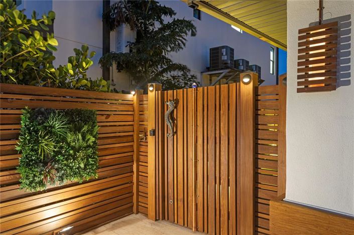 Image No.89-3 Bed Property for sale