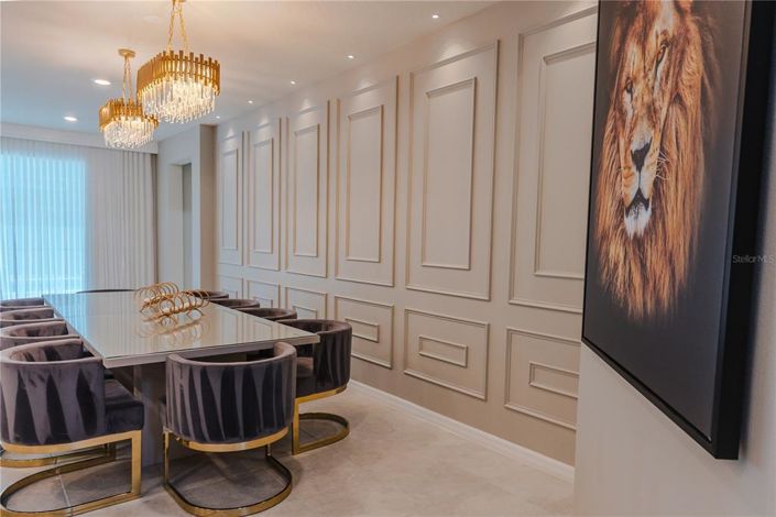 Image No.15-8 Bed Property for sale