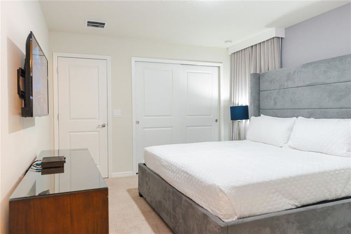 Image No.39-8 Bed Property for sale