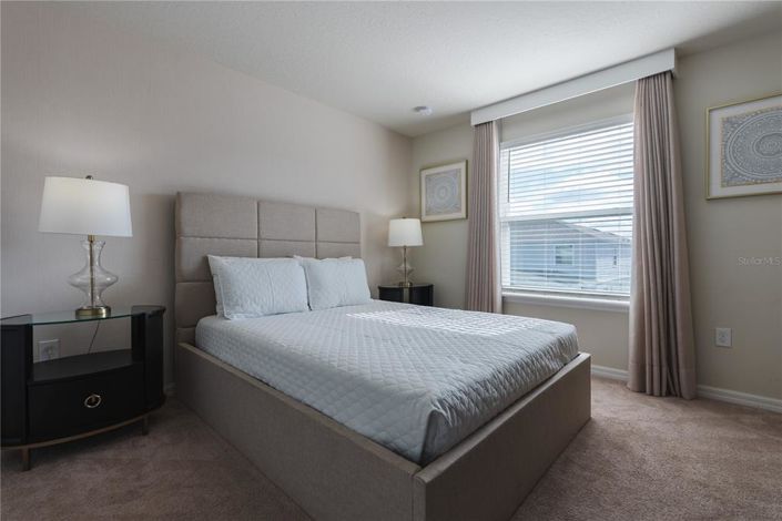 Image No.44-8 Bed Property for sale