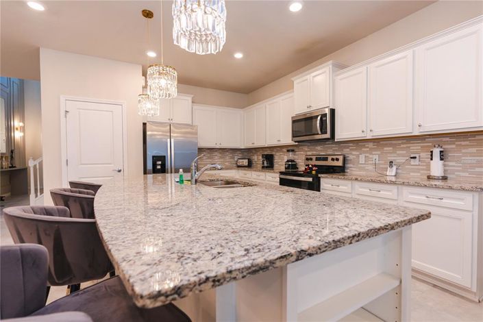 Image No.61-8 Bed Property for sale