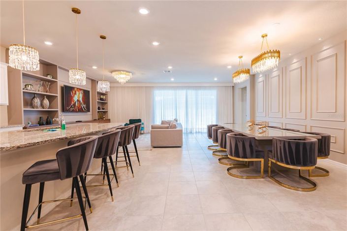 Image No.62-8 Bed Property for sale