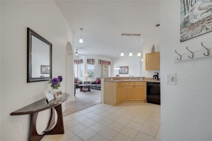 Image No.19-3 Bed Property for sale