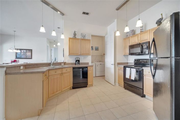 Image No.2-3 Bed Property for sale