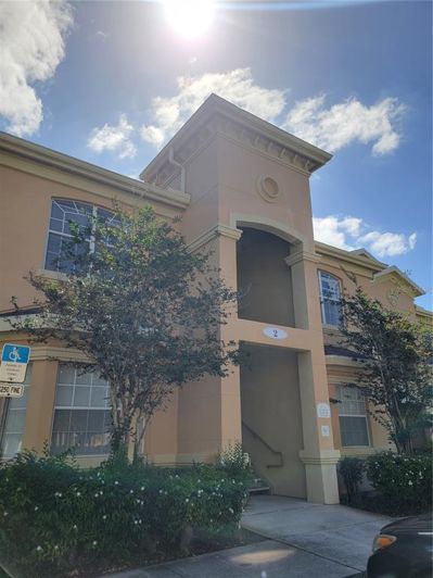 Davenport, Property