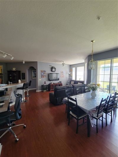 Image No.4-4 Bed Property for sale