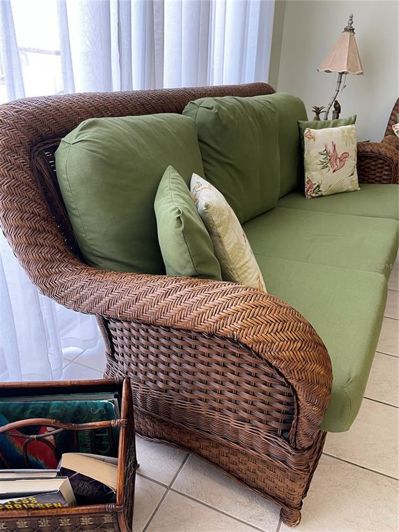 Image No.38-3 Bed Townhouse for sale