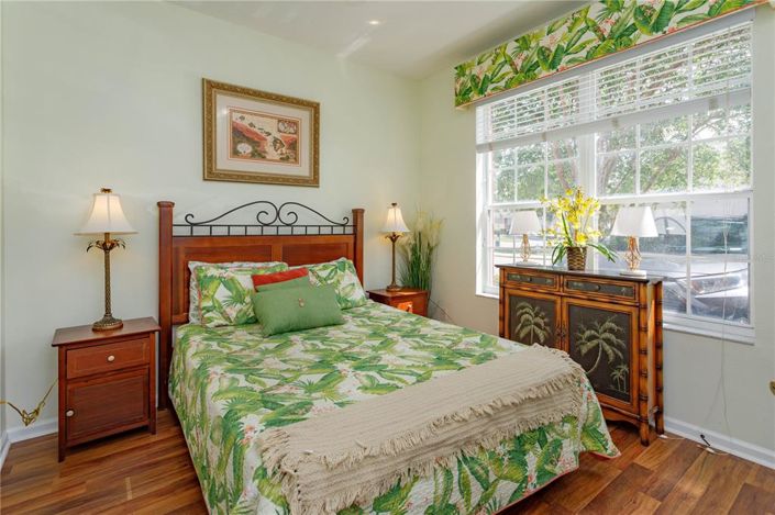 Image No.8-3 Bed Townhouse for sale