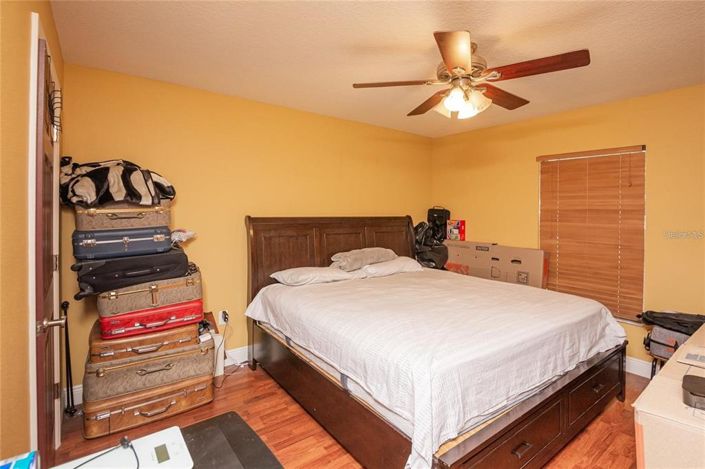 Image No.22-3 Bed Property for sale