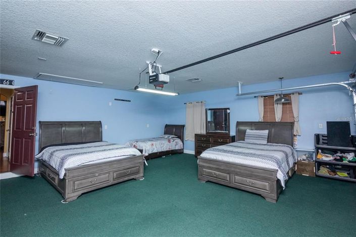 Image No.24-3 Bed Property for sale