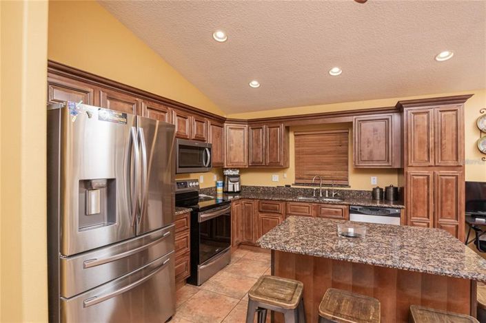 Image No.32-3 Bed Property for sale