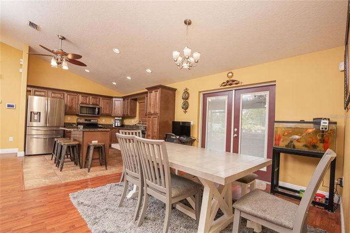 Image No.37-3 Bed Property for sale