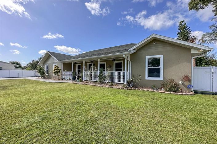 Image No.43-3 Bed Property for sale