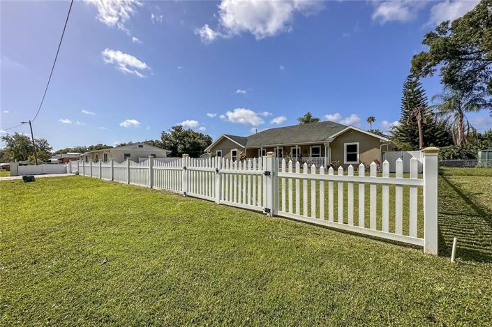 Image No.46-3 Bed Property for sale