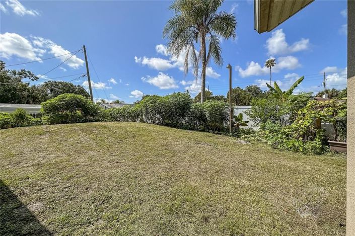 Image No.60-3 Bed Property for sale