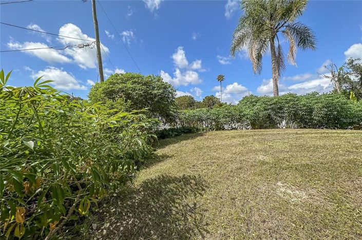 Image No.65-3 Bed Property for sale