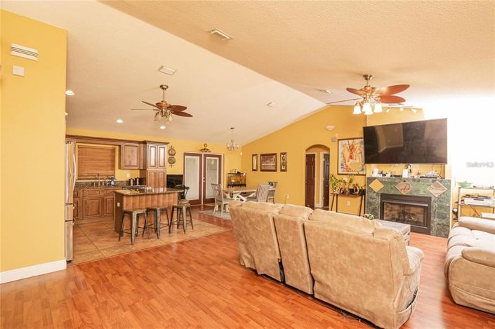 Image No.7-3 Bed Property for sale