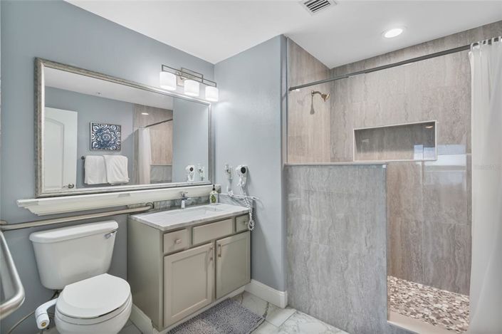 Image No.18-2 Bed Property for sale