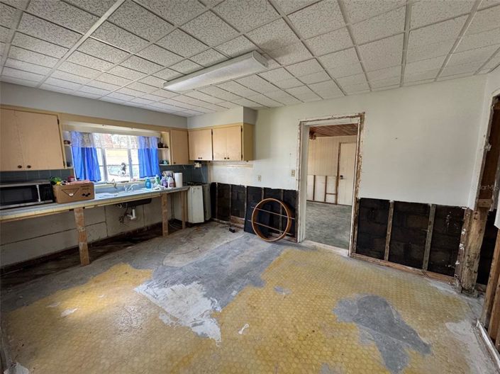 Image No.25-4 Bed Property for sale