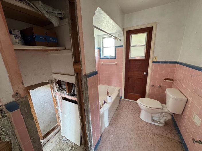 Image No.29-4 Bed Property for sale