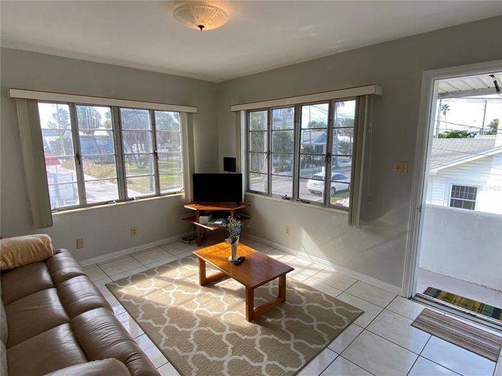 Image No.9-4 Bed Property for sale