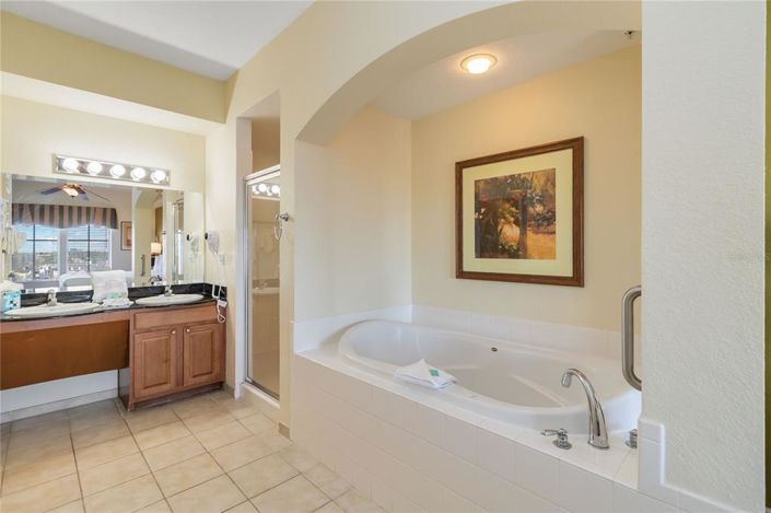 Image No.14-2 Bed Property for sale