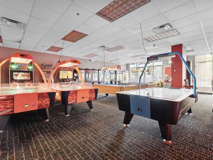 Image No.36-2 Bed Property for sale