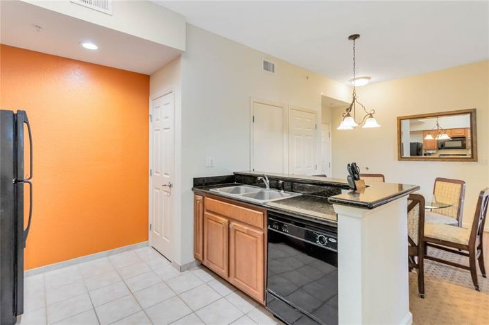 Image No.7-2 Bed Property for sale