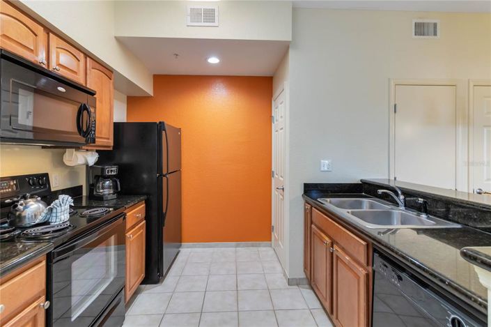 Image No.9-2 Bed Property for sale