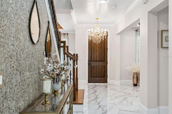 Image No.15-5 Bed Property for sale