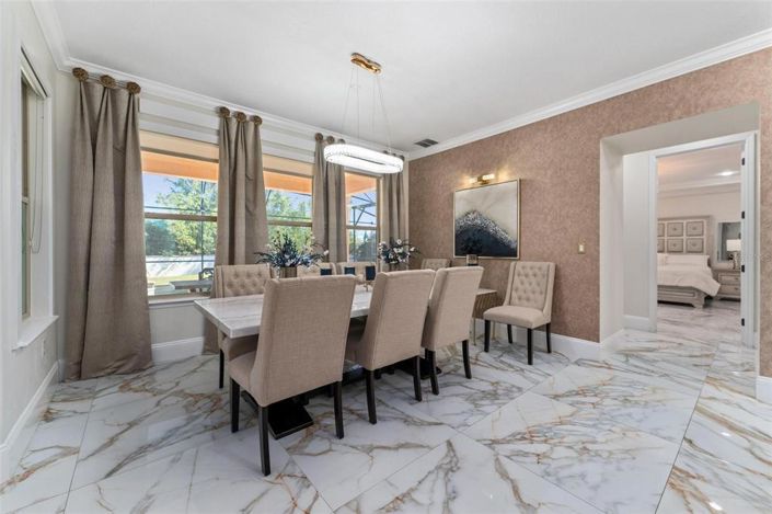 Image No.33-5 Bed Property for sale