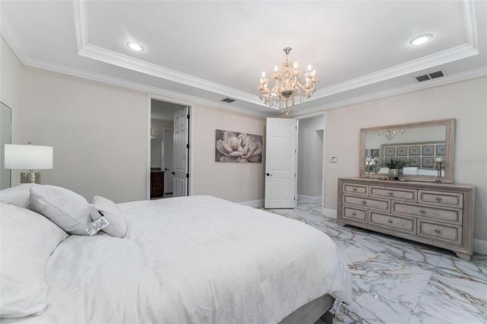 Image No.39-5 Bed Property for sale