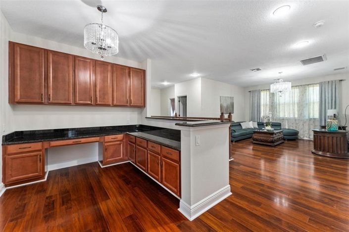 Image No.48-5 Bed Property for sale