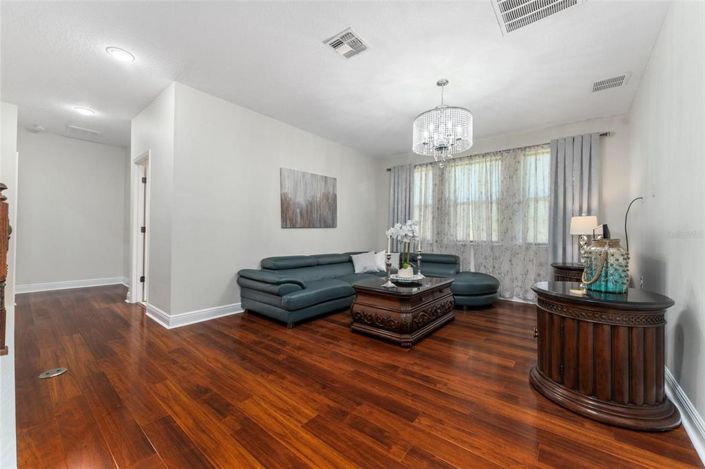 Image No.49-5 Bed Property for sale