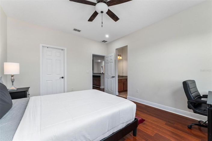 Image No.57-5 Bed Property for sale