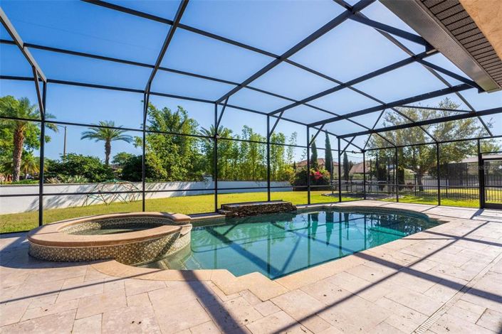 Image No.64-5 Bed Property for sale