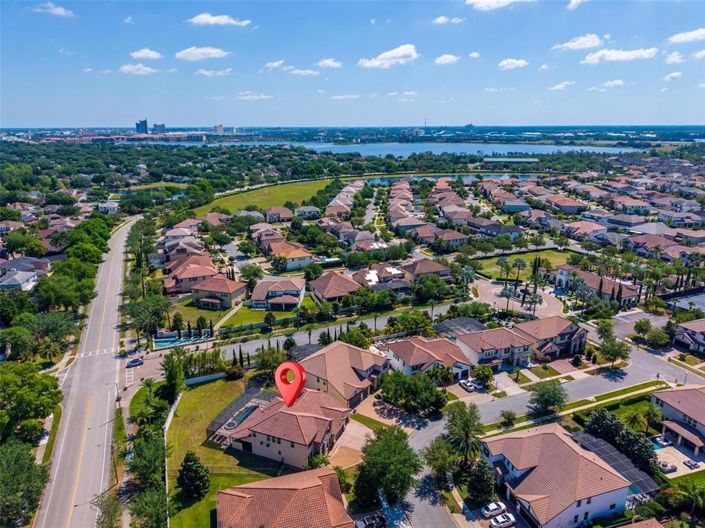 Image No.85-5 Bed Property for sale