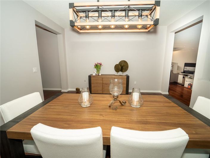 Image No.10-4 Bed Property for sale