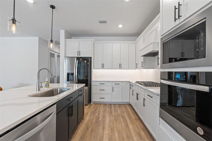 Image No.17-4 Bed Property for sale