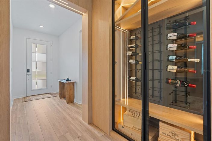 Image No.3-4 Bed Property for sale