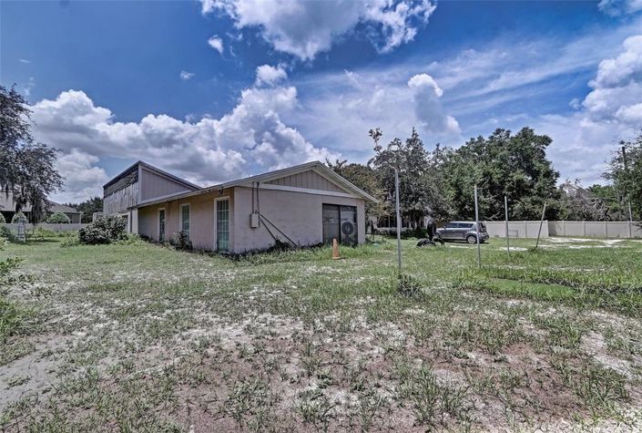 Image No.17-4 Bed Property for sale