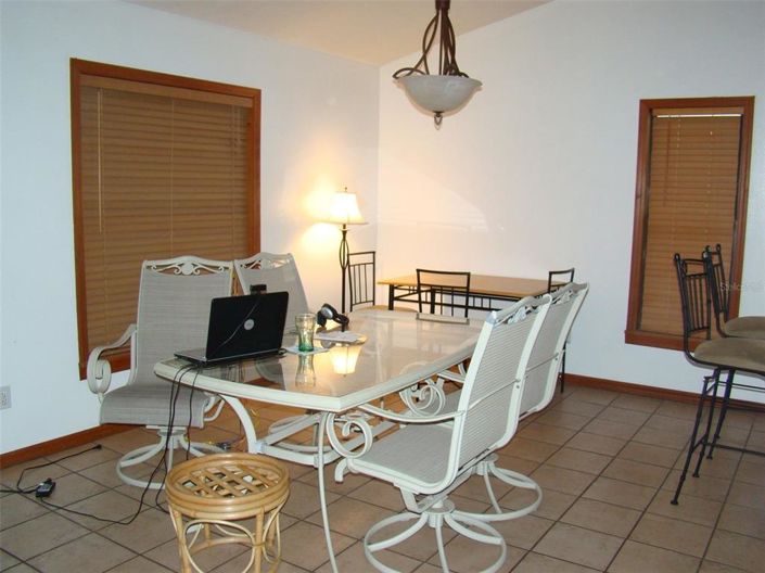 Image No.5-4 Bed Property for sale